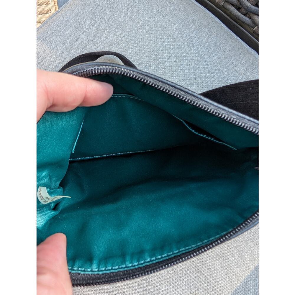 Pebble Leather Black Crossbody with Front Pouch EUC - Picture 5 of 10
